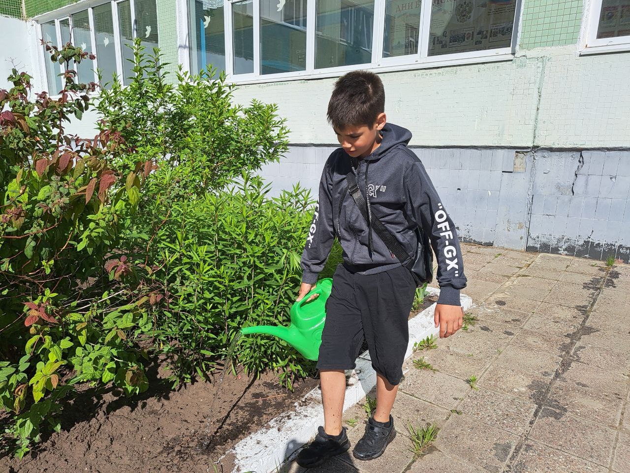 В школе началась отработка.